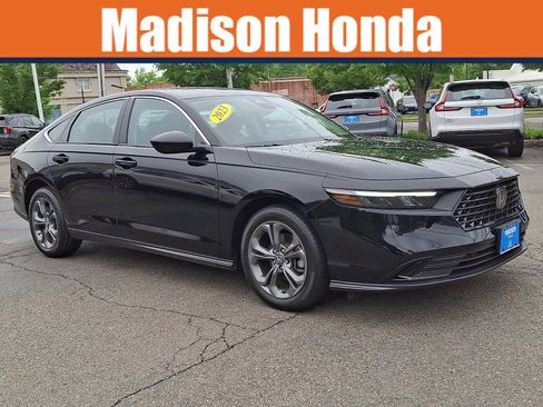 Used 2023 Honda Accord EX image 1