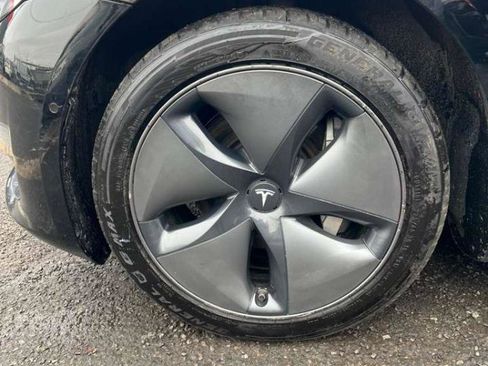 Used 2019 Tesla Model 3 Standard Range Plus image 15