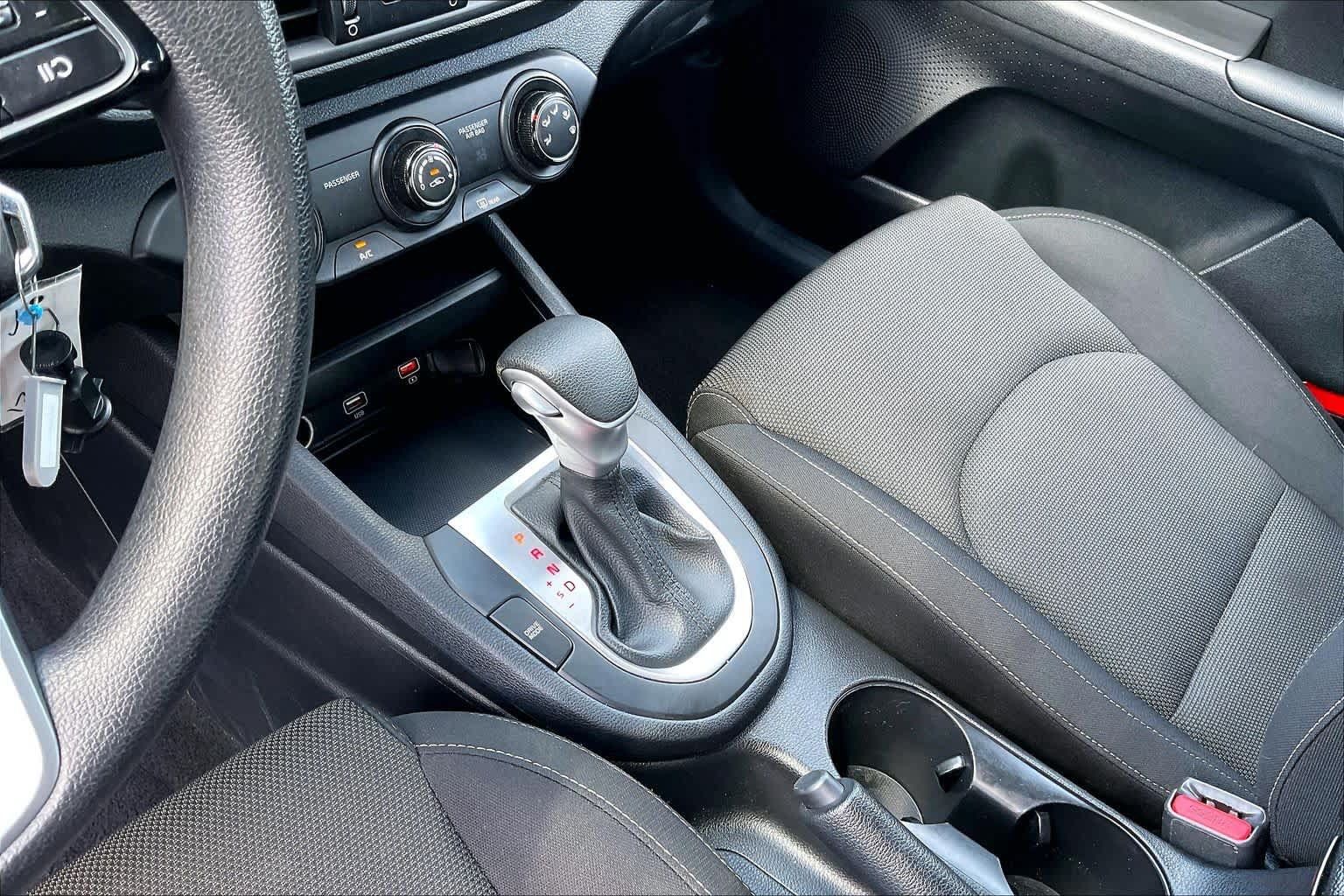 Used 2024 Kia Forte LXS FWD image 16