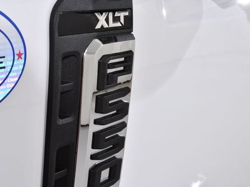 New 2026 Ford F550 4x4 Crew Cab Super Duty w/ XLT Value Package image 21