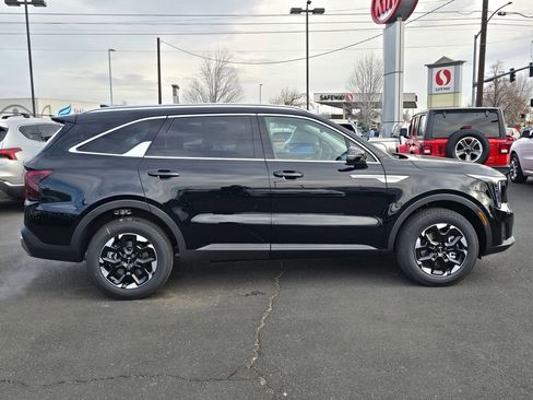 New 2026 Kia Sorento S w/ S Panoramic Sunroof Package image 6