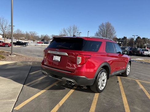 Used 2023 Ford Explorer Platinum w/ Technology Package image 6