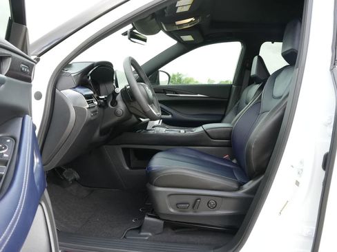 New 2026 INFINITI QX60 Sport AWD/4WD image 17