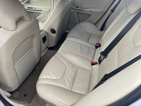 Used 2014 Volvo S60 T5 image 40