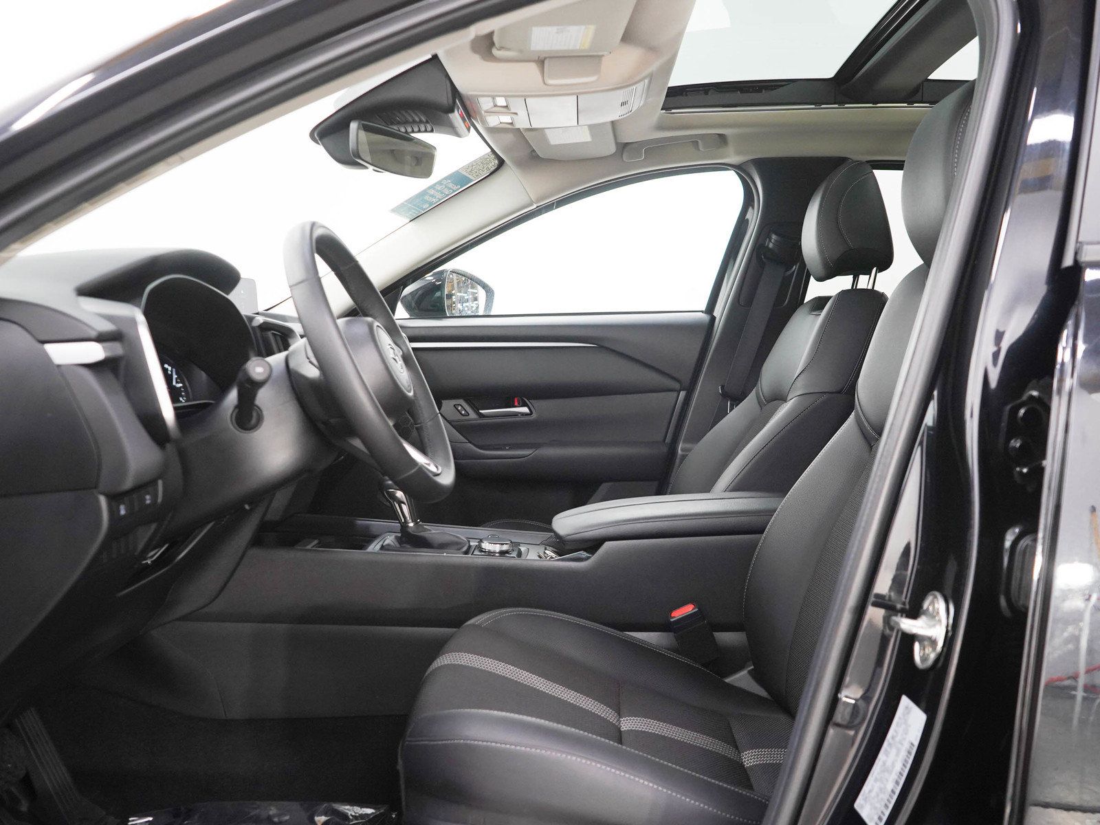 Used 2025 MAZDA CX-50 AWD 2.5 S w/ Premium Package image 22