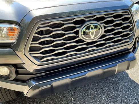 Used 2023 Toyota Tacoma TRD Off-Road image 30