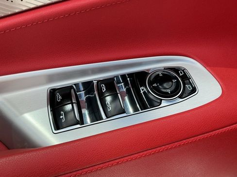 Used 2023 Chevrolet Corvette Stingray w/ Z51 Performance Package image 48