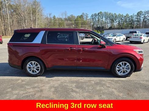 Used 2024 Kia Carnival LX FWD image 10