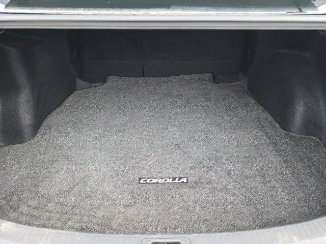 Used 2022 Toyota Corolla LE w/ Carpet Mat Package (TMS) FWD image 22