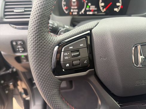 New 2026 Honda Ridgeline Black Edition image 17