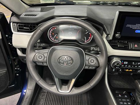 Used 2025 Toyota RAV4 XLE Premium w/ Weather Package AWD/4WD image 28