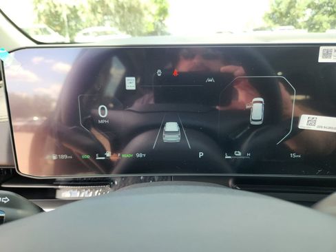 New 2027 Kia Carnival SX w/ Dark Edition Package FWD image 17