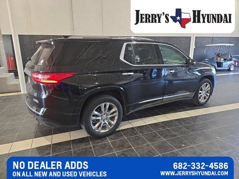 Used 2020 Chevrolet Traverse High Country FWD image 5