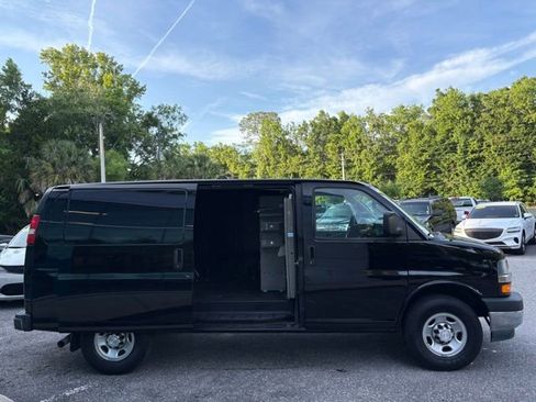 Used 2019 Chevrolet Express 2500 w/ Driver Convenience Package RWD image 19