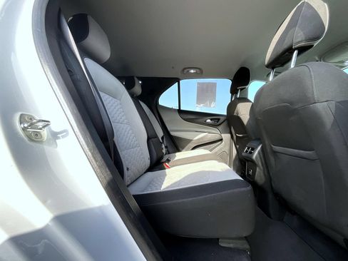 Used 2021 Chevrolet Equinox LS w/ LS Convenience Package FWD image 21