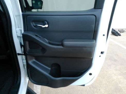 Used 2022 Nissan Frontier Pro-X w/ Pro-X Premium Package RWD image 23