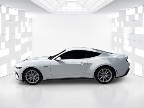 Used 2024 Ford Mustang GT Premium RWD image 4