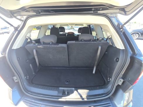 Used 2018 Dodge Journey SE w/ Blacktop Package FWD image 26