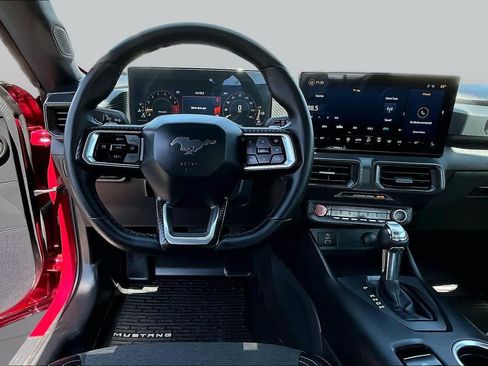Used 2025 Ford Mustang GT RWD image 6