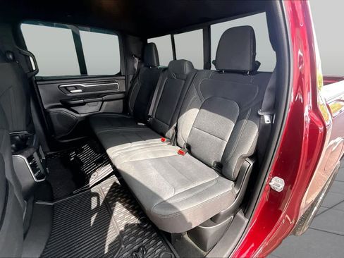 Used 2022 RAM 1500 Big Horn AWD/4WD image 19