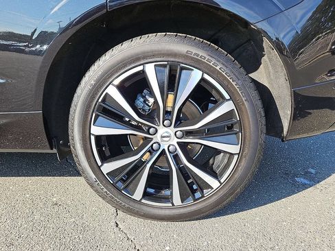 Used 2023 Volvo XC60 B5 Plus w/ Protection Package Premier AWD/4WD image 8