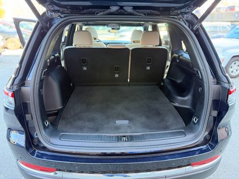 Used 2023 Jeep Grand Cherokee Limited image 27