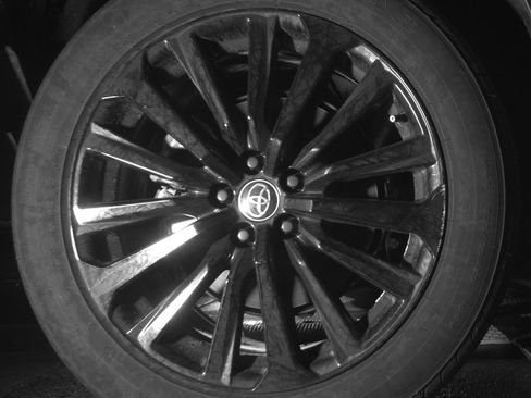 Used 2025 Toyota Highlander XSE image 15