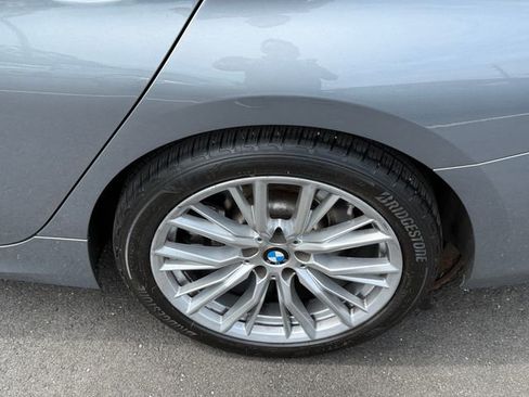 Certified 2023 BMW 330i xDrive Sedan w/ Premium Package AWD/4WD image 11