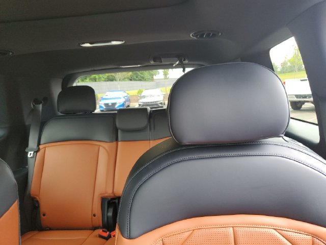 Used 2027 Kia Telluride SX w/ Towing Package FWD image 12
