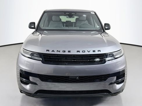 Used 2025 Land Rover Range Rover Sport SE AWD/4WD image 2