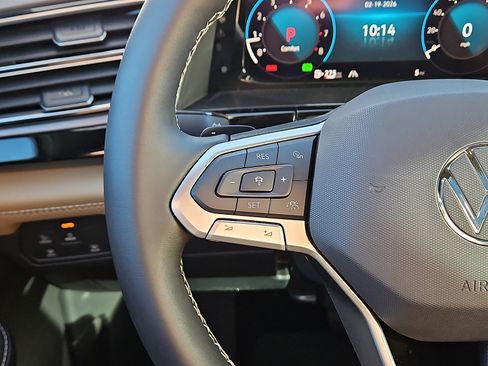 New 2026 Volkswagen Atlas Cross Sport SE image 19