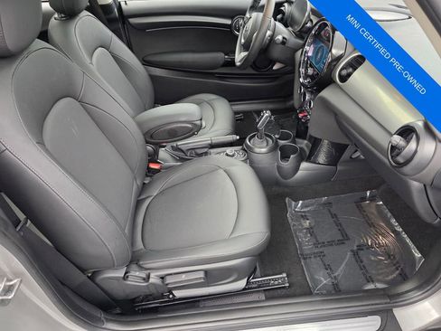 Used 2024 MINI Cooper 2-Door Hardtop FWD image 27