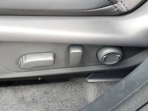 Used 2026 Subaru Forester Premium image 19