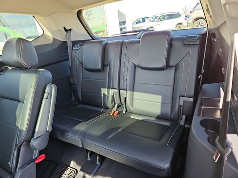 Certified 2022 Volkswagen Atlas SE w/ Panoramic Sunroof Package image 9