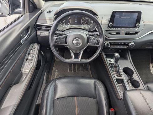 Used 2020 Nissan Altima 2.5 SR w/ Premium Package FWD image 29