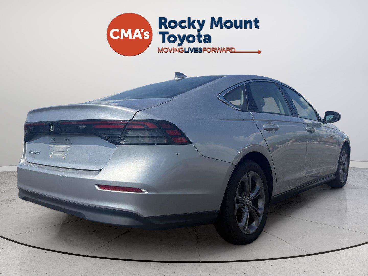 Used 2024 Honda Accord EX image 5