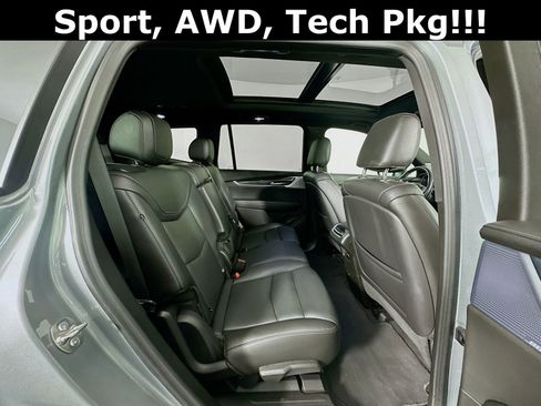 Used 2024 Cadillac XT6 Sport image 31
