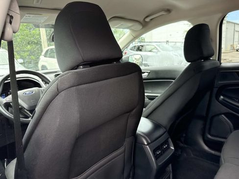 Used 2024 Ford Edge SE AWD/4WD image 13