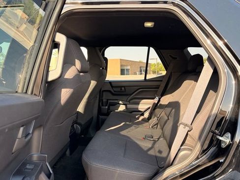 Used 2025 Toyota 4Runner SR5 AWD/4WD image 11