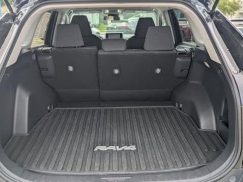 Used 2024 Toyota RAV4 LE AWD/4WD image 19