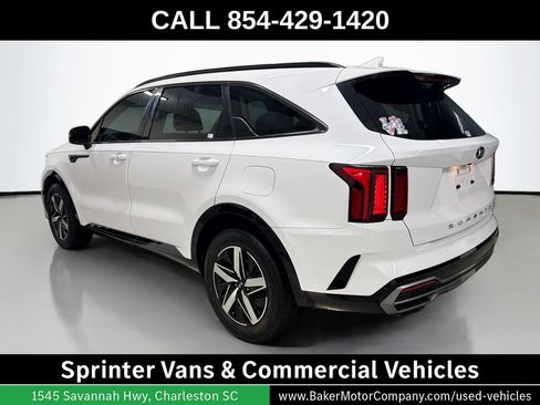 Used 2021 Kia Sorento S FWD image 3