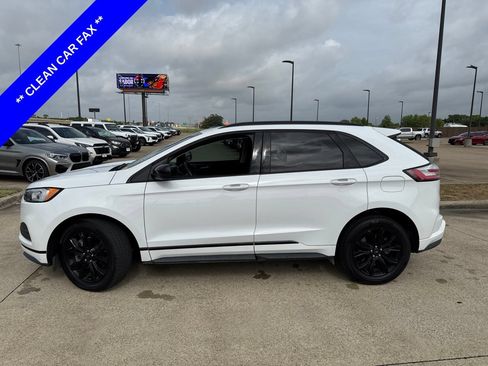 Used 2022 Ford Edge SE w/ Black Appearance Package AWD/4WD image 3