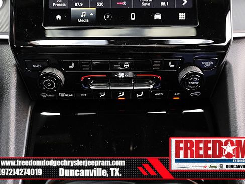 New 2026 Jeep Grand Cherokee Laredo X image 21