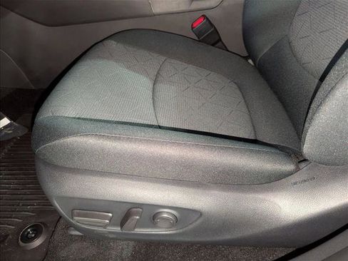 New 2025 Toyota RAV4 XLE w/ Convenience Package image 4