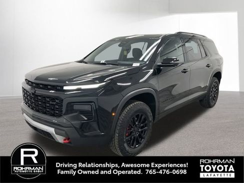 Used 2024 Chevrolet Traverse Z71 w/ Enhanced Driving Package image 1