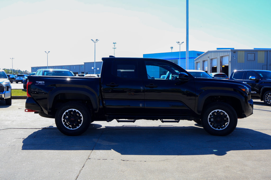Used 2026 Toyota Tacoma TRD Off-Road AWD/4WD image 23