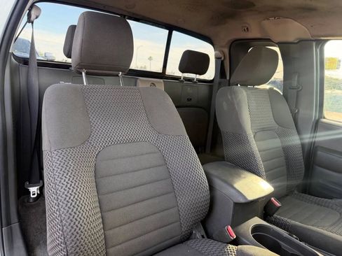 Used 2018 Nissan Frontier SV RWD image 26