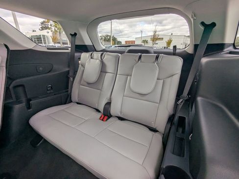 New 2026 Ford Explorer Active w/ Active Comfort Package image 14