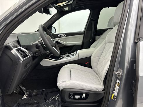 New 2026 BMW X5 xDrive50e AWD/4WD image 25