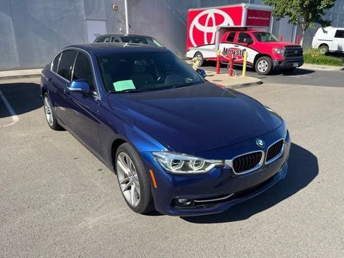 Used 2016 BMW 340i Sedan RWD image 3